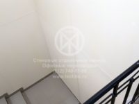 Ремонт стен лестничного пролета — окрашенный ГКЛ